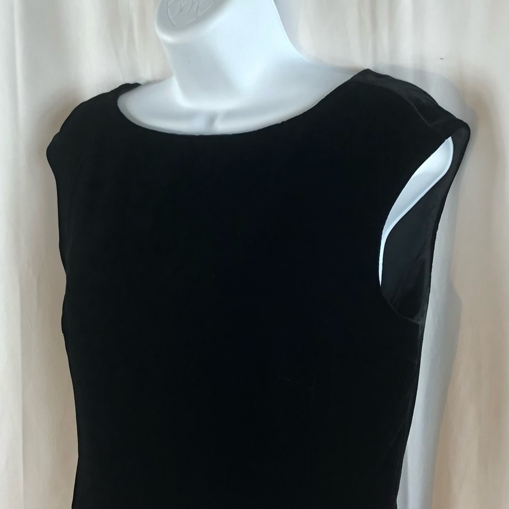 Ann Taylor black velvet rayon/silk tank top 4 - Picture 4 of 14